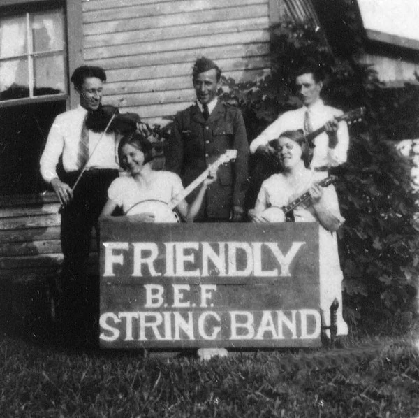 Bonus Arny band.jpeg