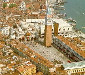 37-Piazza_San_Marco_Venice.jpg